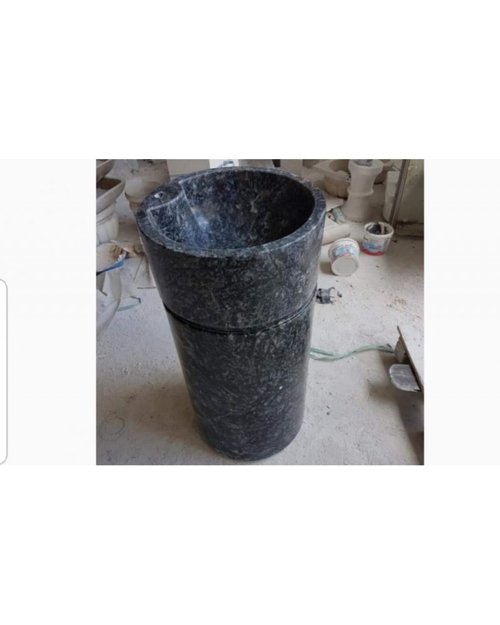 Boru Siyah Mermer Dikey Lavabo