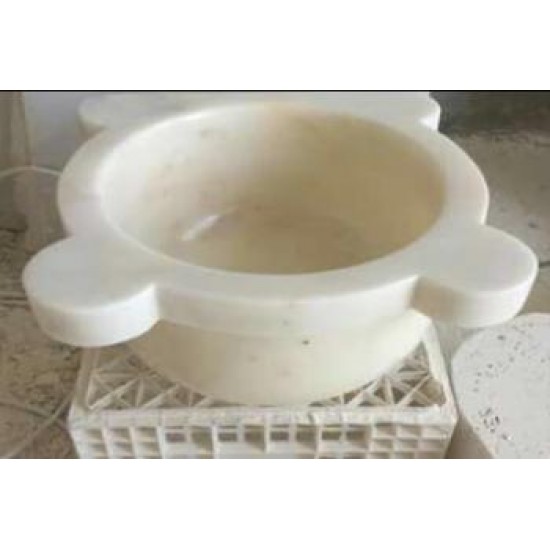 Dört Kulaklı Sarılı Mermer Kurna