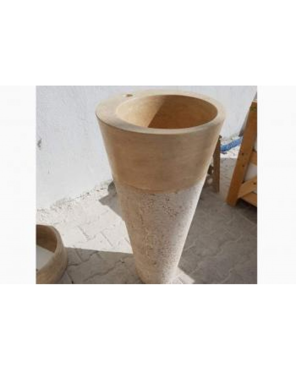 Tarama Batarya Çıkışlı Traverten Dikey Lavabo